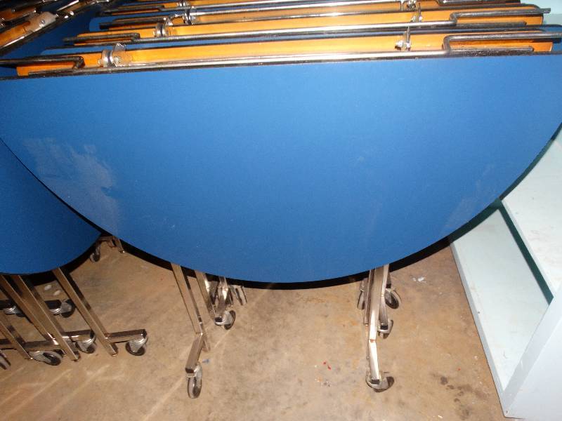 lot 767 image: 5 folding round cafeteria tables on wheels