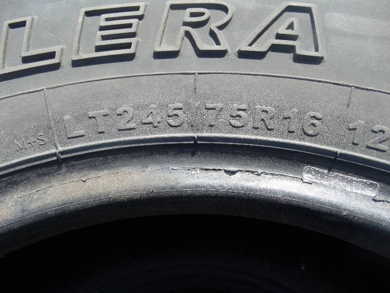 lot 784 image: Lot of various tires- Mostly 16