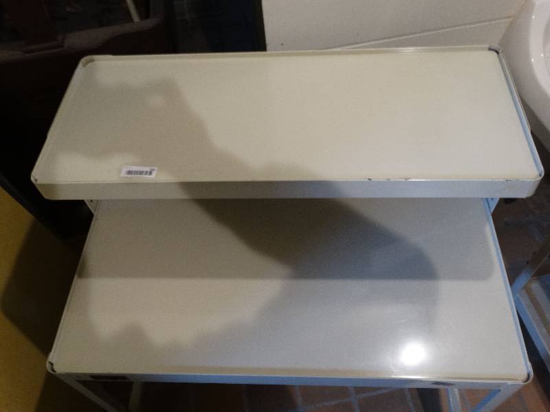 lot 591 image: Metal desk on wheels