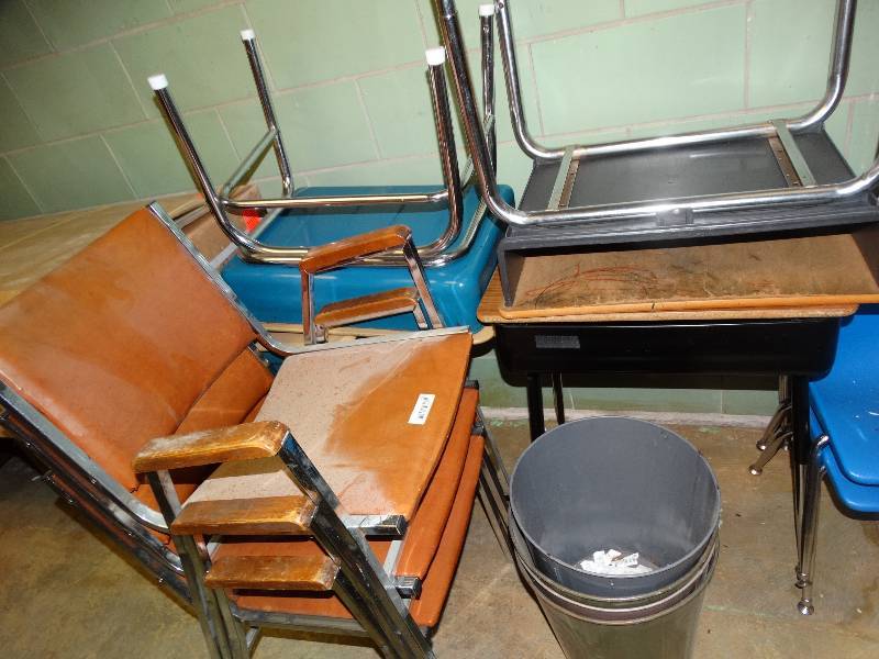 lot 620 image: 3 chairs 4 metal trash cans & 4 student desks