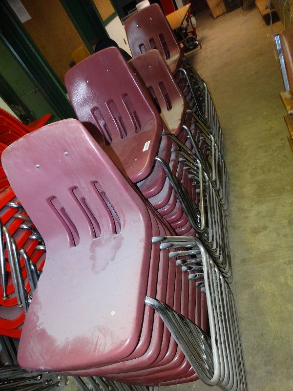 lot 621 image: 33 stacking chairs