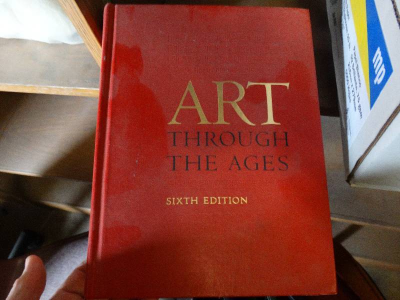 lot 647 image: 9 Art through the ages books
