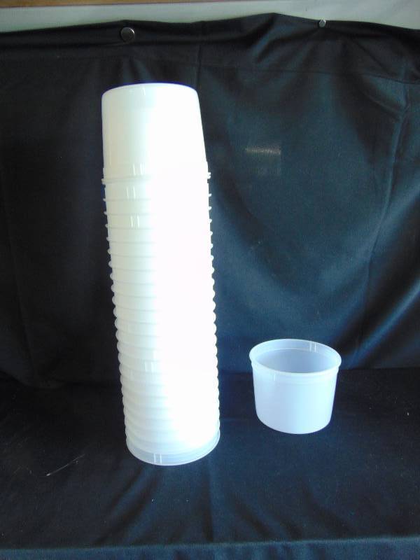 lot 2039 image: (25) ct. lot Berry Plastics 1A tubs, approx 32 oz, white, lid not included