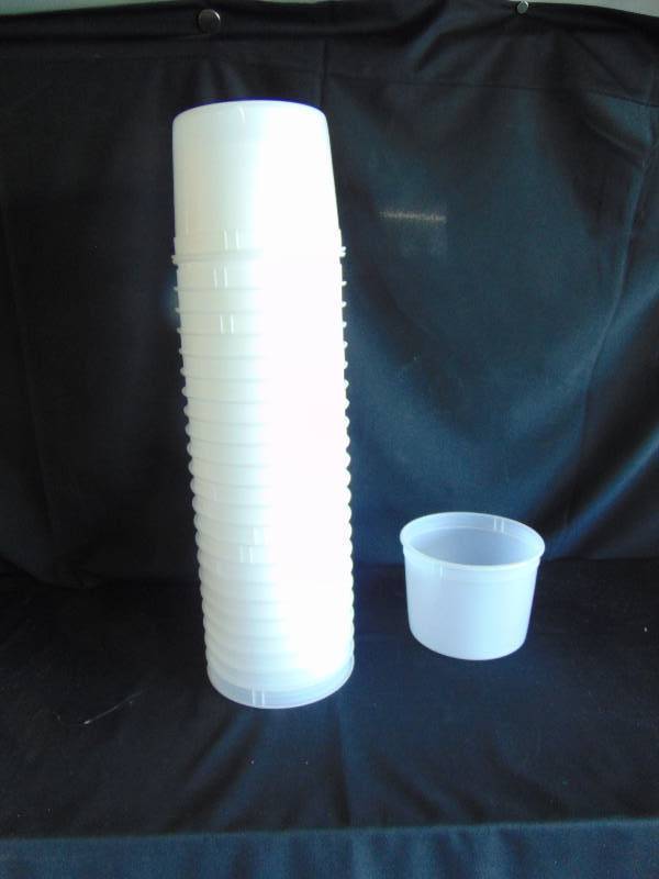 lot 2038 image: (25) ct. lot Berry Plastics 1A tubs, approx 32 oz, white, lid not included