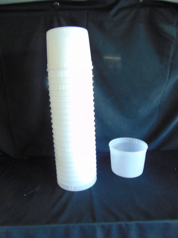 lot 2040 image: (25) ct. lot Berry Plastics 1A tubs, approx 32 oz, white, lid not included