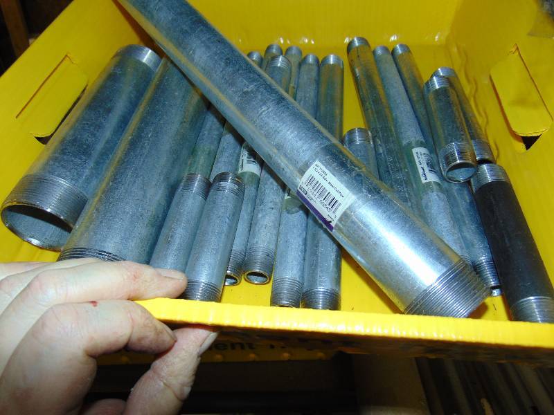 lot 2048 image: (19) ct. lot galvanized pipe, mixed sizes, lengths