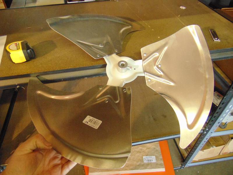 lot 2109 image: AC unit Fan Blade PN 6134880001M1