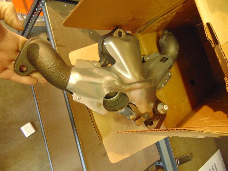 lot 2125 image: Dorman Exhaust Manifold 674-225