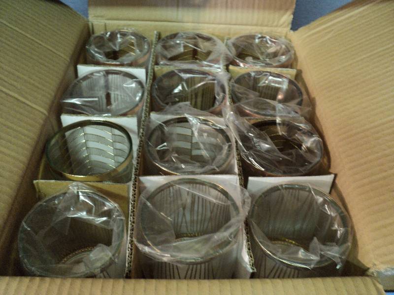 lot 2162 image: (12) ct. lot decorative glass and metal tea light holders, NL-7120 Aalten, 9.3 x 10 cm