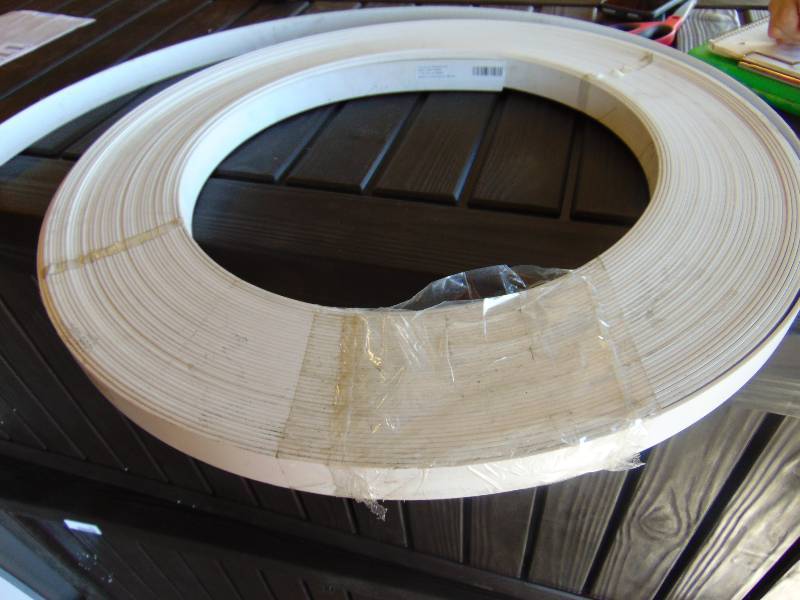 lot 1164 image: (1) roll Charter Industries Edge Trim 1-513 x 3 mm WD354, Designer White, approx 100 long