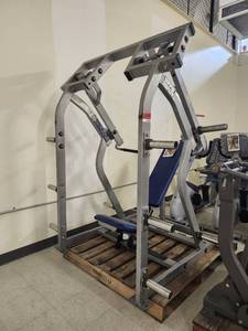 lot 5519 image: Hammer Strength ISO-Lateral Shoulder Press