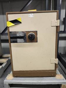 lot 15506 image: Meilink Safe