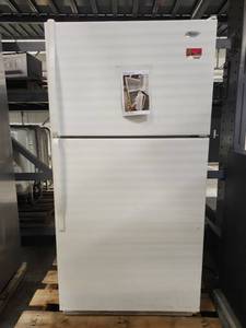 lot 15607 image: White Whirlpool Refrigerator Model ET1PHKXPQ08