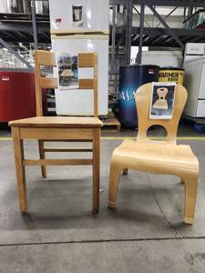 lot 15622 image: (2) Wooden Chairs