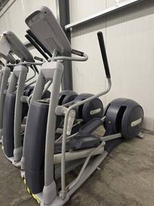 lot 1604 image: Precor EFX Elliptical