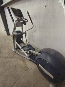 lot 1606 image: Precor EFX Elliptical