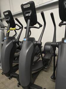 lot 1607 image: Precor EFX Elliptical