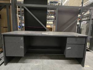 lot 10041 image: Gray Desk