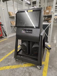 lot 20577 image: Wellbeats Digital Kiosk System with Vivitek Projector and Speakers