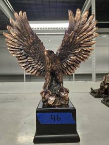 lot 20725 image: Eagle Open Wing Statue