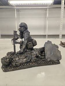 lot 20731 image: Calling Dustoff Statue