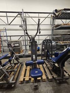 lot 9511 image: Nautilus Nitroevo Lat Pulldown