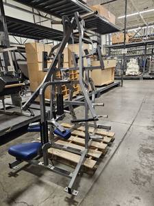 lot 9514 image: Hammer Strength ISO- Lateral Wide Pulldown