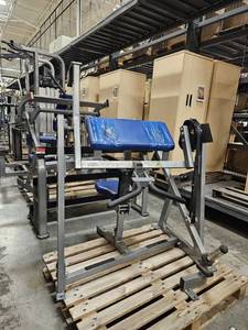 lot 9524 image: Hammer Strength Seated Bicep Curl