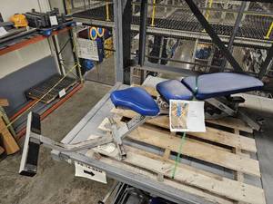 lot 9526 image: Hammer Strength Adjustable Bench