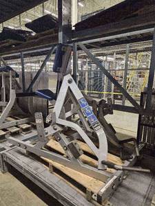 lot 9533 image: Hammer Strength ISO-lateral Row