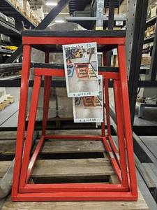 lot 9562 image: (2) Jump Stand 3ft and 2ft