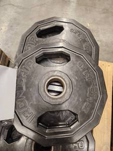 lot 9593 image: (2) Iron Grip 25lb Flat Weights