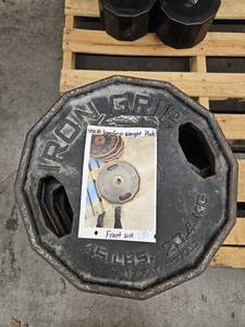 lot 9689 image: (2) 45lbs Iron Grip Weights