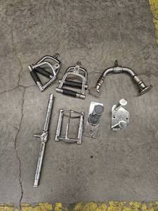 lot 9775 image: Assorted Lot Of Gym Equipment Attachments