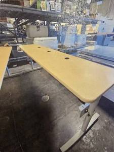 lot 10073 image: 6ft Media Desk W Metal Base