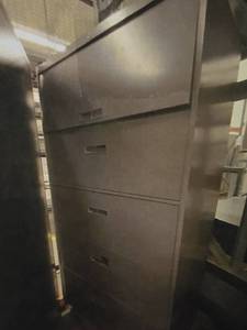 lot 10098 image: 6ft Gray Metal File Cabinet