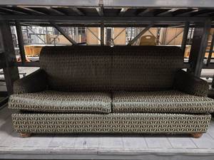 lot 15720 image: Thomasville Sleeper Sofa
