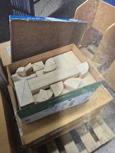 lot 22674 image: Kaplan Wooden Blocks