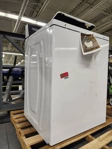 lot 9900 image: Commercial Maytag Washing Machine