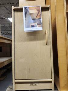 lot 22646 image: Kaplan Childrens Cabinet