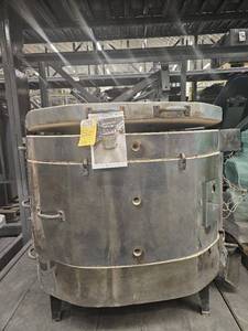 lot 9878 image: Olympic Electric Kiln Model 25275