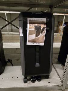 lot 20772 image: Fellowes Shredder Model 99Ms