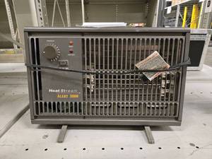 lot 20794 image: Heat Stream Alert 3000 Floor Heater