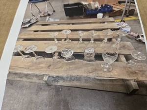 lot 20822 image: (13) Mixed Bar Glasses