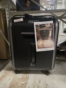 lot 20897 image: Fellowes Shredder 79CI