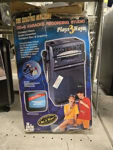 lot 20898 image: The Singing Machine Karaoke Machine