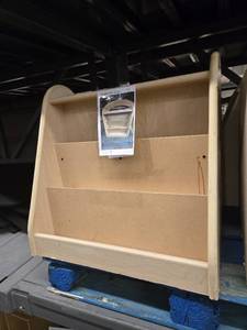lot 23645 image: (2) Magazine Racks