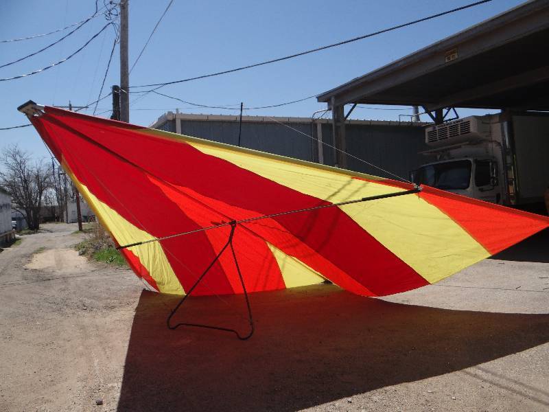 lot 1 image: Pliable Moose Hang Glider w storage bag