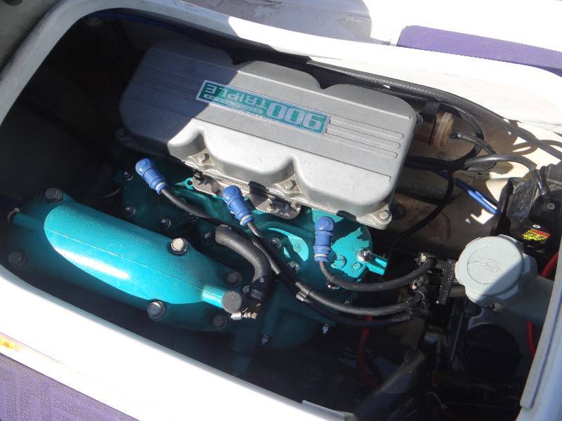 Kawasaki 900 ZXI jet ski- Runs | Wichita Auction Ict