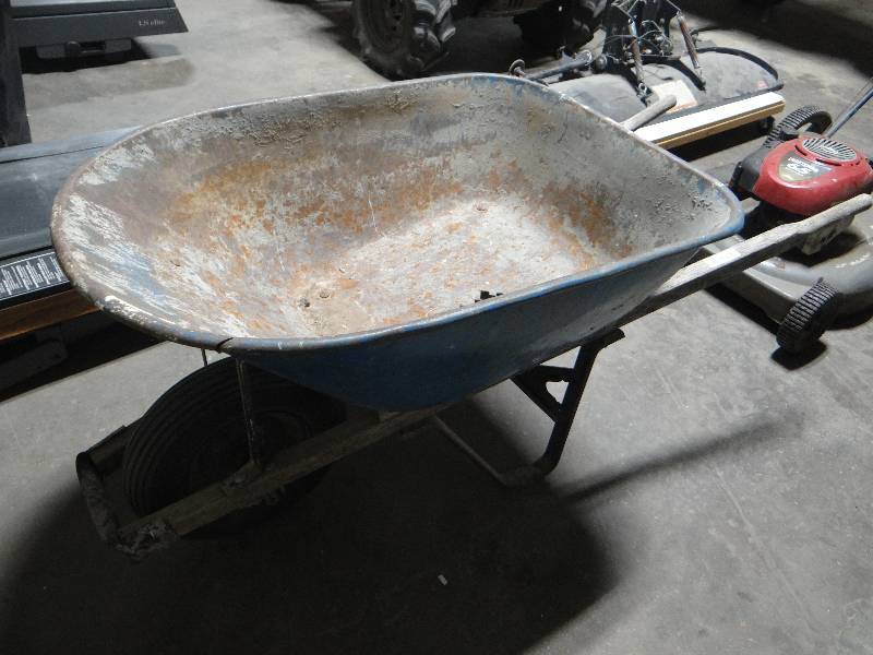 lot 566 image: Wheelbarrow